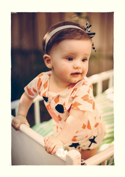 Baby Tee // green stripes // 0-3m // LAST ONE – Noé & Zoë Berlin Baby Tee // green stripes // 0-3m // LAST ONE – Noé & Zoë Berlin