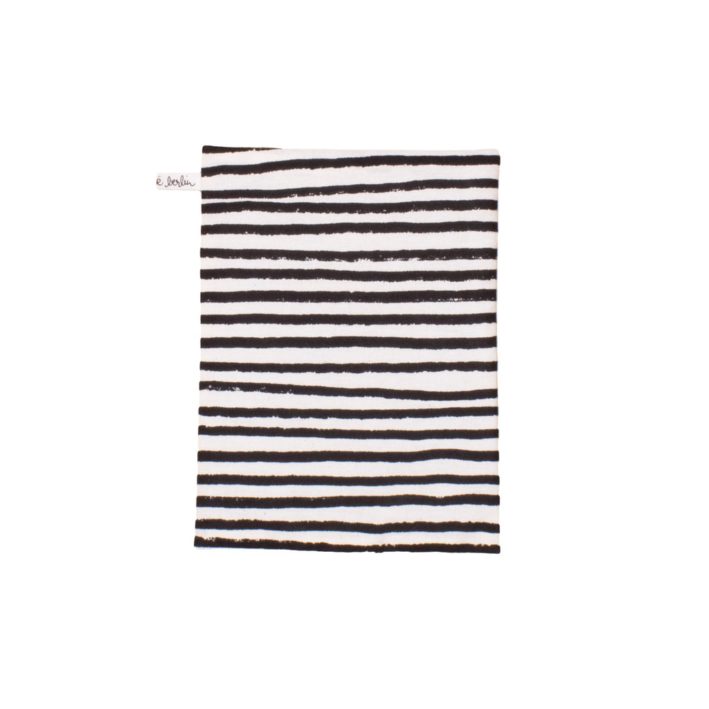 Kids Bedsheet // black stripes